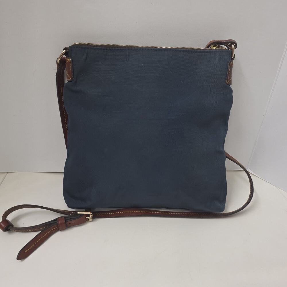 Dooney & Bourke Wayfarer Navy Nylon Duck Logo Crossbody Bag Tan Leather Coastal - Picture 4 of 16